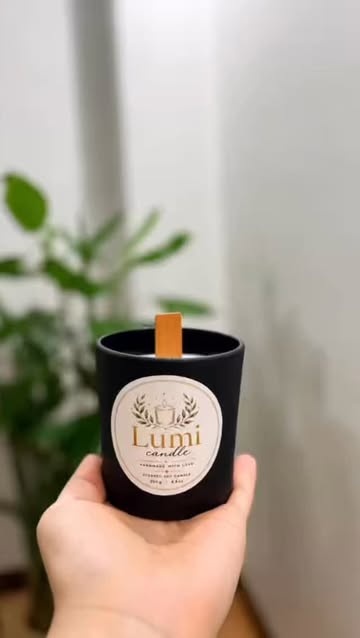 شمع لیوانی مشکی